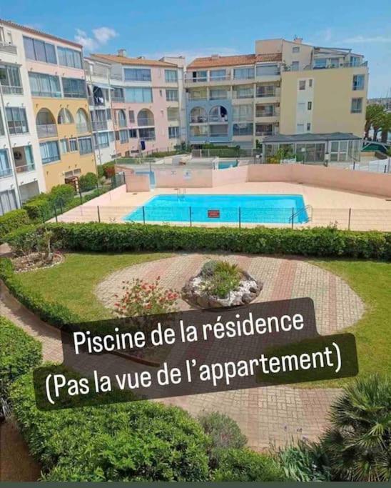 Richelieu Poolside Retreat: Beachfront For Six * Agde
