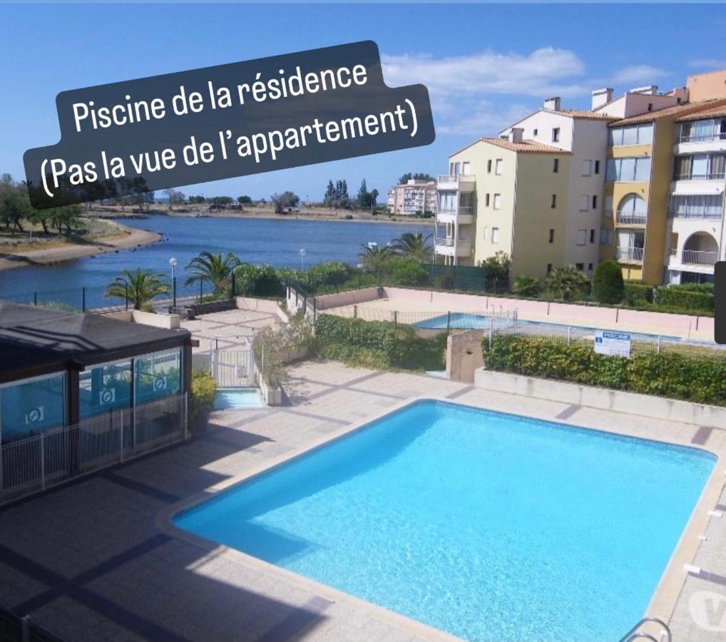 Apartment Richelieu Poolside Retreat: Beachfront For Six